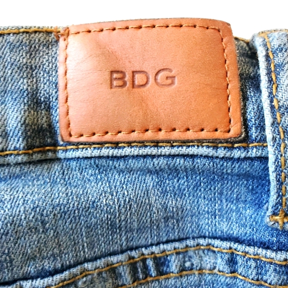 BDG Mid-Rise Ankle Jeans - Picture 3 of 5